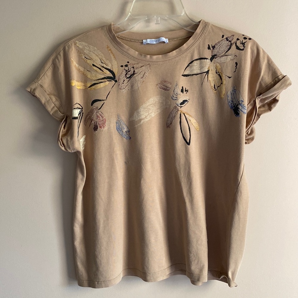 Zara woman tan with painted flowers t shirt